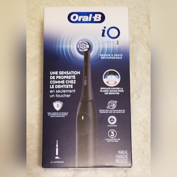 Oral-B iO Series 2 Electric Toothbrush, Black Onyx - Picture 2 of 6